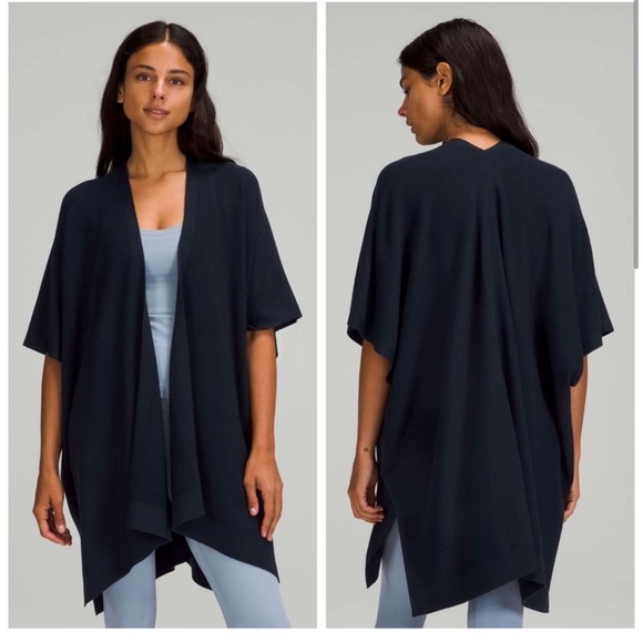 BNWT* Lululenon wrap navy blue - Picture 1 of 4